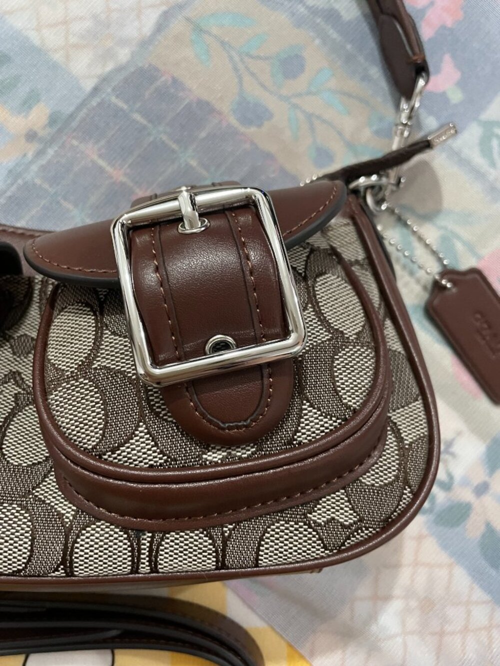 Coach Signature Double-Buckle Bag (Underarm/Crossbody) - Picture 3 of 12